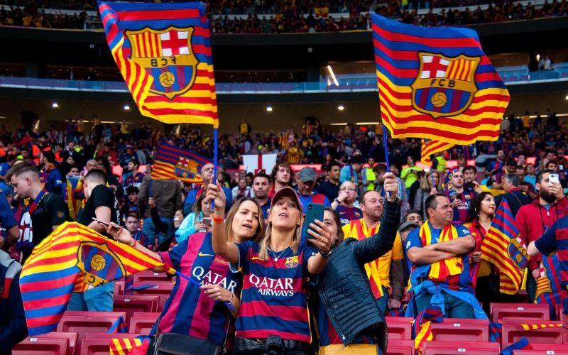 Người hâm mộ Barcelona thường được gọi là Cules