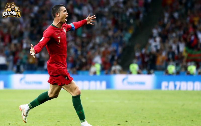 Hat trick bóng đá là thành tích ghi ba bàn trong một trận