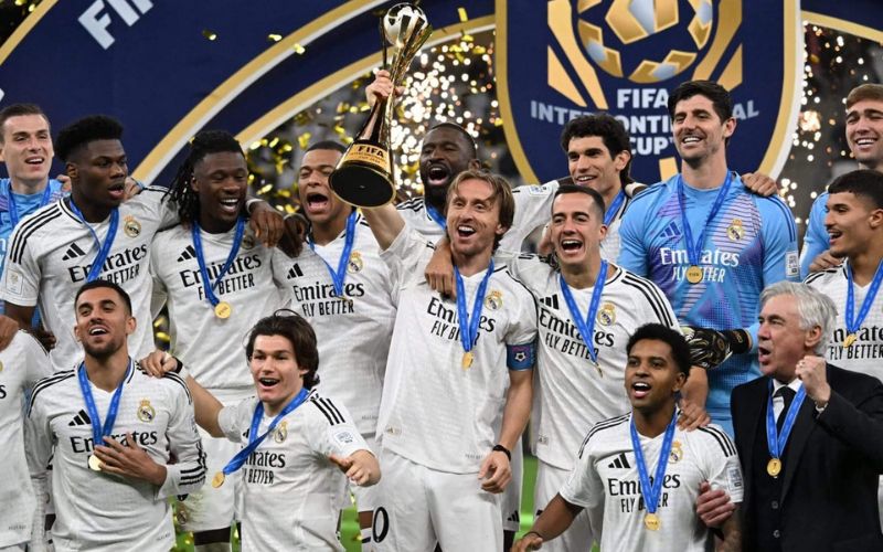 Ý nghĩa biệt danh Los Blancos của đội bóng Hoàng gia